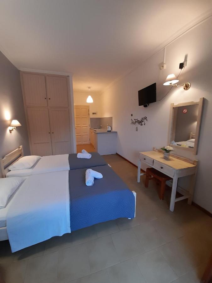 Aronda Apartments Dassia  Bagian luar foto