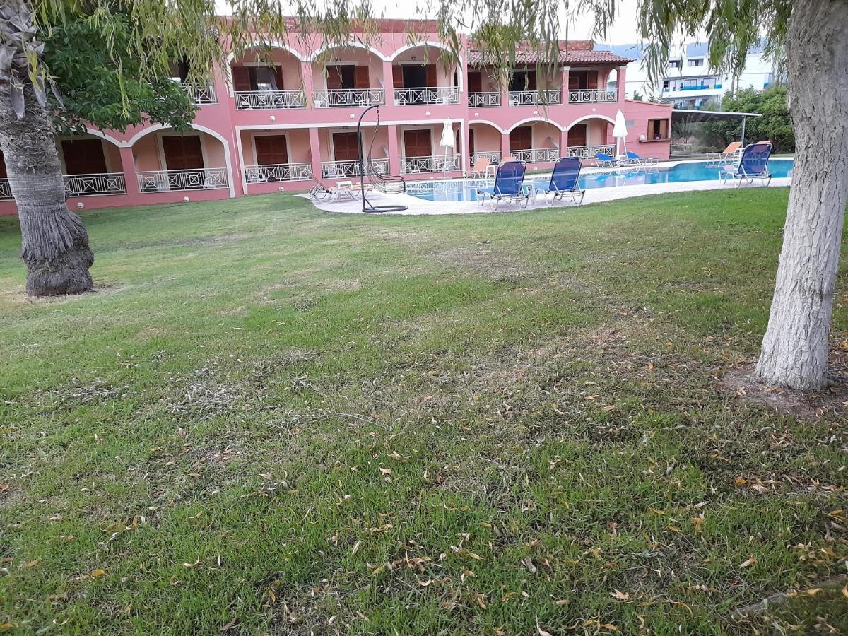 Aronda Apartments Dassia  Bagian luar foto