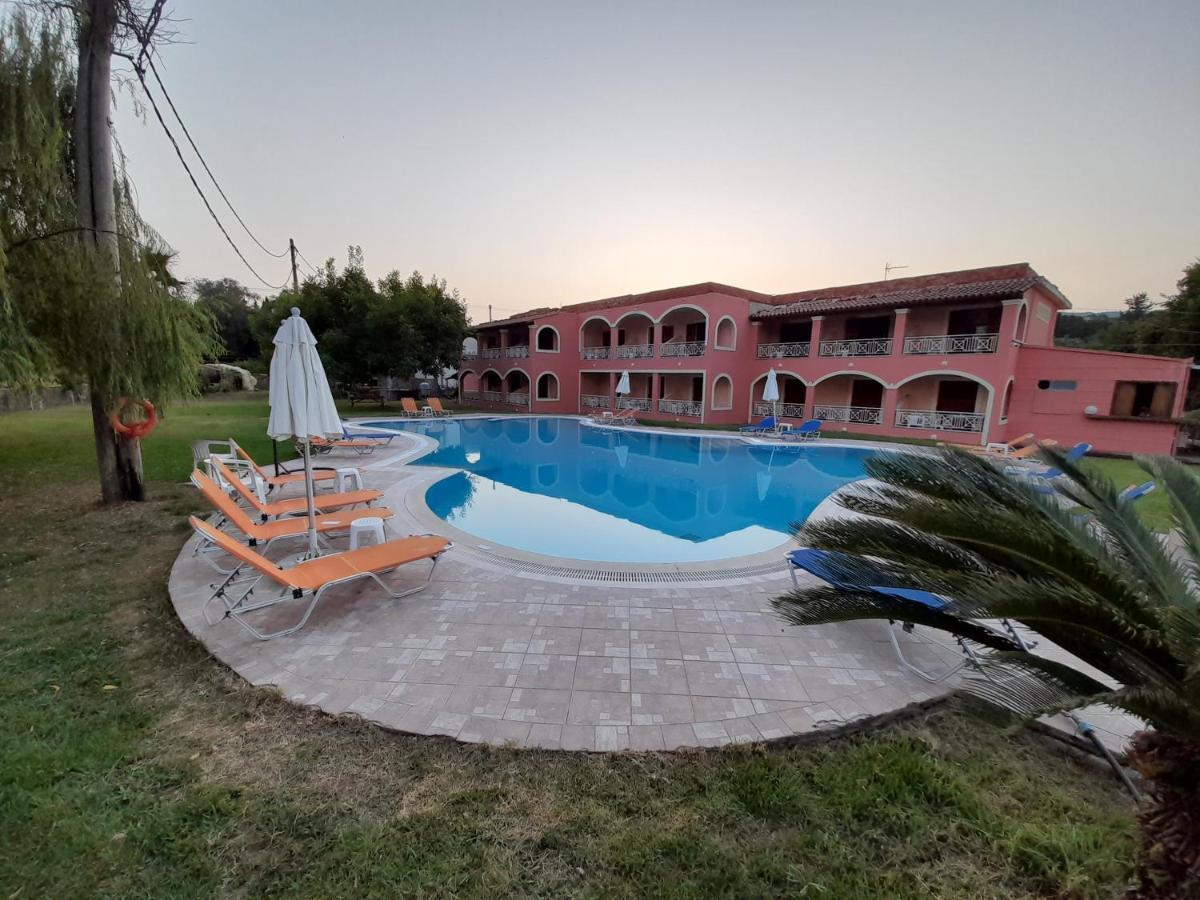 Aronda Apartments Dassia  Bagian luar foto